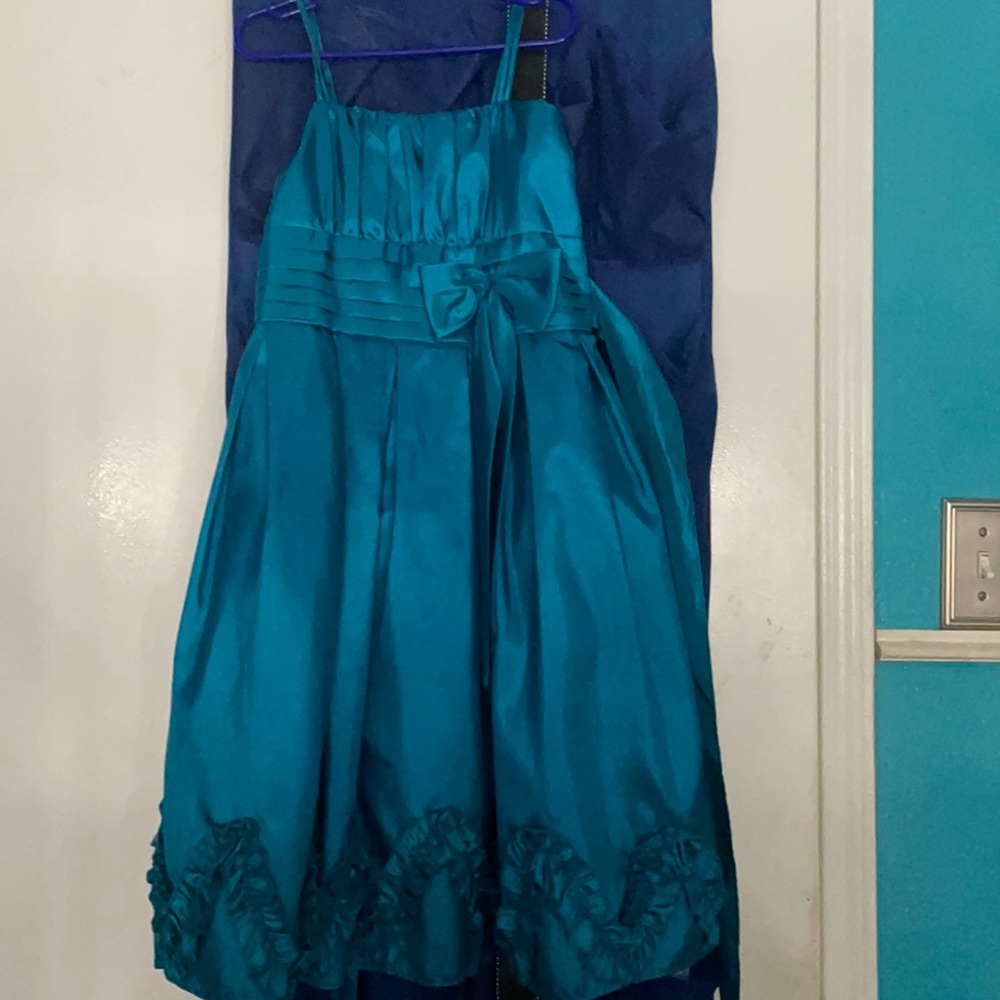 Dress only worn once like new!